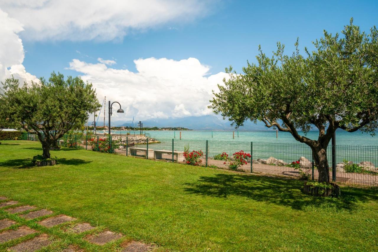 Vista - Lake & Pool Sirmione Exterior photo